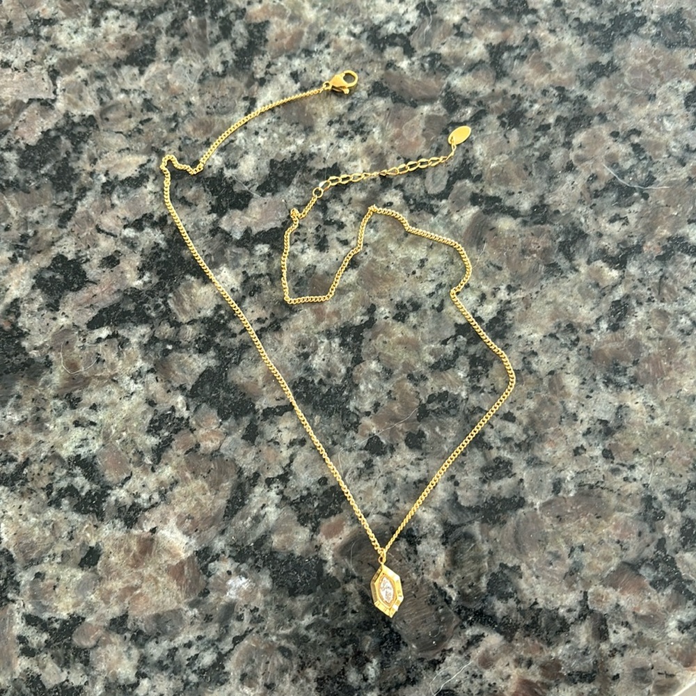 Dainty delicate stainless steel gold plated geometric necklace with cz stone - Picture 3 of 4